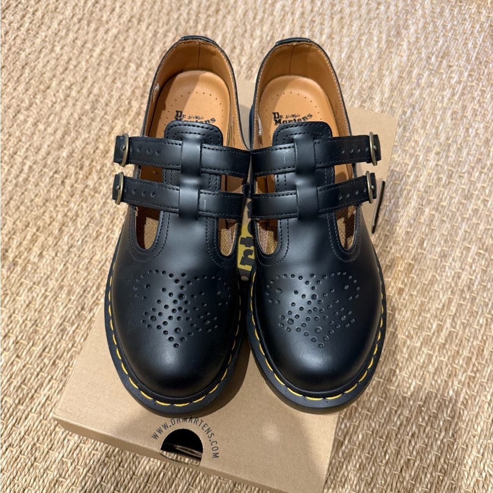 Dr. Martens Black Mary Jane 8065